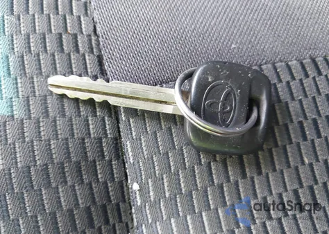 2005 Toyota Rav4 from USA, damaged, VIN JTEHD20V950049053